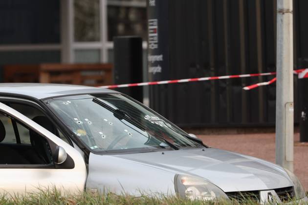 TRAPPES SHOOTER PHOTO PQR LE PARISIEN Le Parisien Arnaud Journois Coignières October 23, 2026 Coignières, Yvelines, October 23, 2026 Trappes Shooting The suspect’s car in Coignières Photo: Le Parisien Arnaud Journois Coignières, France, October 23, 2026 The car belonging to the suspect arrested following a shooting in Trappes, in the Yvelines region. The incident left one person dead and four others injured. An investigation is underway. Coignières, 78, France Copyright: xPHOTOPQR LExPARISIEN MAXPPPxLexParisienx xArnaudxJournoisx 20261023LPA4779 20261023LPA4779