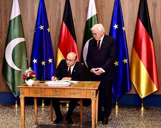 October 23, 2026, Pakistan: President of Pakistan Asif Ali Zardari and German President Dr. Frank-Walter Steinmeier Meet in Berlin Pakistan  - ZUMAas3_ 20261023_zaf_as3_049 Copyright: xPPIx