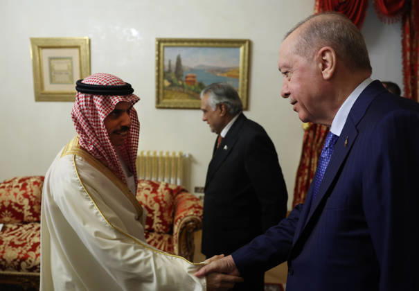 Turkish President Recep Tayyip Erdogan in Istanbul ISTANBUL, TURKIYE - OCTOBER 23: (----EDITORIAL USE ONLY - MANDATORY CREDIT - TURKISH PRESIDENCY MURAT KULA HANDOUT - NO MARKETING NO ADVERTISING CAMPAIGNS - DISTRIBUTED AS A SERVICE TO CLIENTS----) Turkish President Recep Tayyip Erdogan (R) receives foreign ministers visiting Turkiye for the R4+E3 Foreign Ministers Meetings, bringing together the R4 countries (Turkiye, Egypt, Pakistan and Saudi Arabia), the E3 countries (the United Kingdom, Germany and France), and Italy, in Istanbul, Turkiye, on October 23, 2026. Turkish Presidency Murat Kula Handout Anadolu Istanbul Turkey. Editorial use only. Please get in touch for any other usage.  Copyright: x2026xAnadoluxTurkishxPresidencyx xMuratxKulax xHandoutx