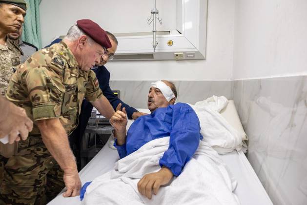 Jordan s King Abdullah II visits victims of church attack in hospital KARAK, JORDAN - OCTOBER 23: (----EDITORIAL USE ONLY - MANDATORY CREDIT - ROYAL COURT OF JORDAN HANDOUT - NO MARKETING NO ADVERTISING CAMPAIGNS - DISTRIBUTED AS A SERVICE TO CLIENTS----) Jordan s King Abdullah II visits victims receiving treatment at Prince Ali bin Al Hussein Military Hospital following an armed attack on a church that leaves seven people dead and 27 others injured in Karak, Jordan, on October 23, 2026. Royal Court of Jordan Handout Anadolu Karak Jordan. Editorial use only. Please get in touch for any other usage.  Copyright: x2026xAnadoluxRoyalxCourtxofxJordanx xHandoutx