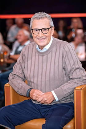 MDR - Riverboat. Moderator Jan Hofer anläßlich der Aufzeichnung der MDR - Talkshow Riverboat am 23.10.2026 in der Mediacity Leipzig. 20261023SFL0006