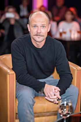 MDR - Riverboat. Schauspieler Matthias Koeberlin anläßlich der Aufzeichnung der MDR - Talkshow Riverboat am 23.10.2026 in der Mediacity Leipzig. 20261023SFL0028