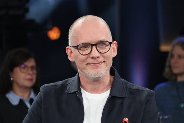 Martin Reinl, Puppenspieler, zu Gast in der NDR Talk Show, Fototermin am 23.10.2026 im Fernsehstudio Hamburg-Lokstedt vor der Sendung im 3. Programm des NDR Fernsehen