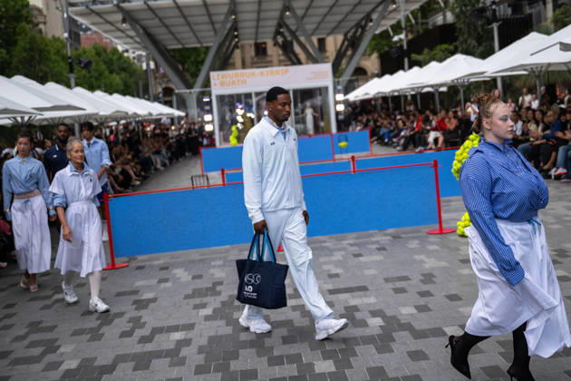 MELBOURNE FASHION WEEK 2026, Models on the runway for the AO Edit show as part of 2026 Melbourne Fashion Week at City Square in Melbourne, Saturday, October 24, 2026. ( NO ARCHIVING MELBOURNE VICTORIA Australia  Copyright: xJayxKoglerx 20261024124547275534