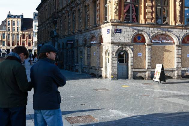 Morning Scene, Act 2, PHOTOPQR VOIX DU NORD, Thierry Thorel, October 24, 2026, Lille, October 24, 2026 Morning atmosphere in the streets of the capital of Flanders a few hours before Act 2 of the demonstrations Photo by Thierry Thorel La Voix du Nord Lille, October 24, 2026 – Morning atmosphere in the streets of the capital of Flanders, a few hours before the second wave of demonstrations, Hauts-de-France, France Copyright: xPHOTOPQR VOIXxDUxNORD MAXPPPxThierryxThorelx 20261024VDN6197 20261024VDN6197
