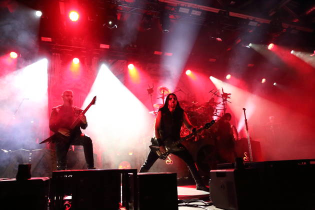 Kjell Age Damage Karlsen, Victor Brandt, Dariusz Daray Brzozowski, Stian Tomt Shagrath Thoresen und Geir Gerlioz Bratland, v.l., von der Band Dimmu Borgir bei einem Konzert in der Columbiahalle in Berlin, 23. Oktober 2026. Behemoth & Dimmu Borgir Konzert Berlin