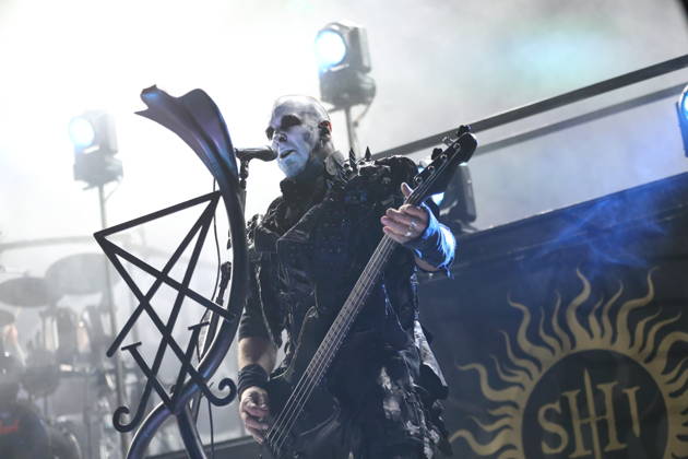 Tomasz Orion Wroblewski von der Band Behemoth bei einem Konzert in der Columbiahalle in Berlin, 23. Oktober 2026. Behemoth & Dimmu Borgir Konzert Berlin