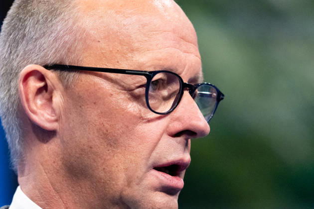 Tag 2, Parteitag 2026 der Partei CSU (Christlich-Soziale-Union) in der Messe München. Nahaufnahme Friedrich Merz (Bundeskanzler BRD Bundesrepublik Deutschland, CDU)
