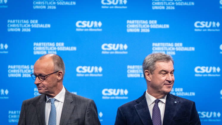 Bundeskanzler Friedrich Merz mit dem CSU-Parteivorsitzenden Markus Söder auf dem Parteitag;Parteitag der CSU in München, München Bayern Deutschland Messegelände München