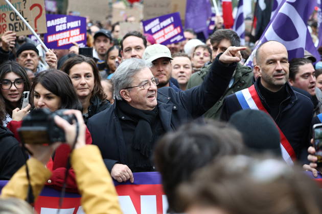 Politics at Yellow Vests Protest Act II - Paris French leftist party La France Insoumise (LFI) candidate in France s 2027 Presidential election Jean-Luc Melenchon and French leftist party La France Insoumise (LFI) group MP Manuel Bompard during a demonstration in favor of purchasing power, the protection of public services, and fiscal and social justice, in Paris on October 24, 2026 as part of a nationwide call for mobilisation bringing together former members of the Yellow Vest movement, labor unions, high school and university students. Photo by Raphael Lafargue ABACAPRESS.COM Paris France  Copyright: xLafarguexRaphael ABACAx