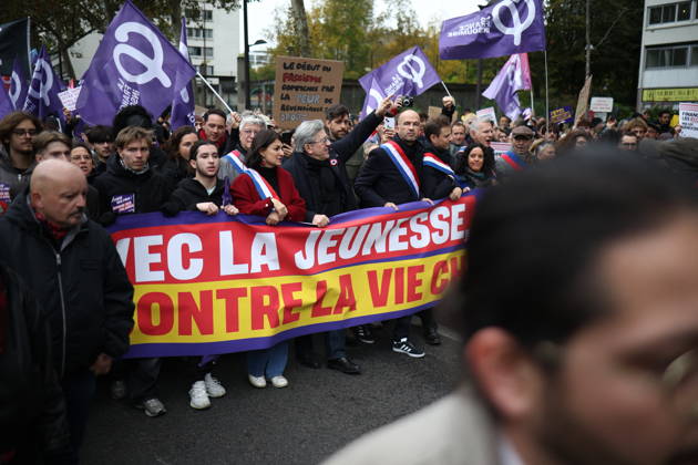 Politics at Yellow Vests Protest Act II - Paris French leftist party La France Insoumise (LFI) group MP Aurelie Trouve, French leftist party La France Insoumise (LFI) candidate in France s 2027 Presidential election Jean-Luc Melenchon and French leftist party La France Insoumise (LFI) group MP Manuel Bompard during a demonstration in favor of purchasing power, the protection of public services, and fiscal and social justice, in Paris on October 24, 2026 as part of a nationwide call for mobilisation bringing together former members of the Yellow Vest movement, labor unions, high school and university students. Photo by Raphael Lafargue ABACAPRESS.COM Paris France  Copyright: xLafarguexRaphael ABACAx