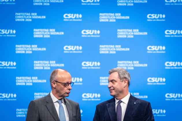 Bundeskanzler Friedrich Merz mit dem CSU-Parteivorsitzenden Markus Söder auf dem Parteitag;Parteitag der CSU in München, München Bayern Deutschland Messegelände München
