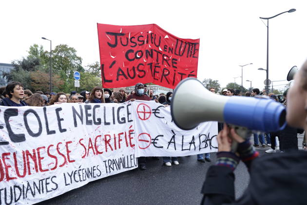 Demonstrators gather near Porte d Italie amid ongoing protests in Paris PARIS, FRANCE - OCTOBER 24: Demonstrators gather near Porte d Italie in Paris, France, on October 24, 2026, during a demonstration amid ongoing social and political tensions in France. Ibrahim Ezzat Anadolu Paris France. Editorial use only. Please get in touch for any other usage.  Copyright: x2026xAnadoluxIbrahimxEzzatx