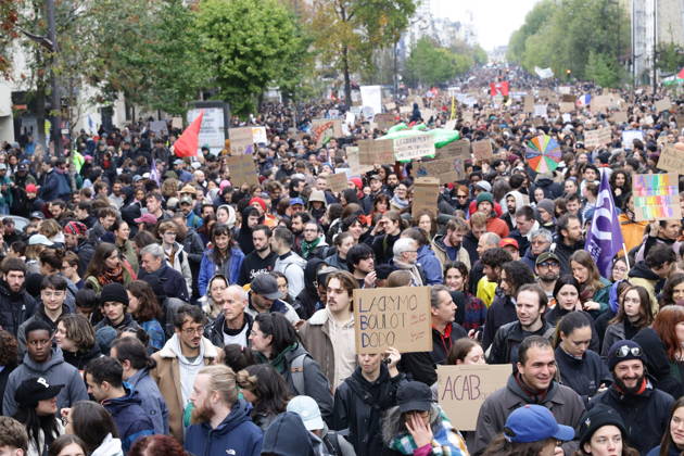 Protest near Porte d Italie amid ongoing protests in Paris PARIS, FRANCE - OCTOBER 24: Demonstrators attend a protest near Porte d Italie in Paris, France, on October 24, 2026, amid ongoing social and political tensions in France. Ibrahim Ezzat Anadolu Paris France. Editorial use only. Please get in touch for any other usage.  Copyright: x2026xAnadoluxIbrahimxEzzatx