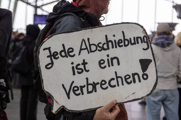 October 24, 2026, Schkeuditz, Saxony, Germany: SCHKEUDITZ, GERMANY OCTOBER 24, 2026: Demonstrators take part in a protest against deportations at Leipzig Halle Airport as part of a nationwide day of action against deportations and deportation detention. The protest focuses particularly on charter deportation flights to Afghanistan. Schkeuditz Germany - ZUMAq101 20261024_zna_q101_013 Copyright: xMariaxCastrox
