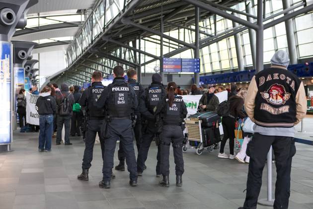 October 24, 2026, Schkeuditz, Saxony, Germany: SCHKEUDITZ, GERMANY OCTOBER 24, 2026: Demonstrators take part in a protest against deportations at Leipzig Halle Airport as part of a nationwide day of action against deportations and deportation detention. The protest focuses particularly on charter deportation flights to Afghanistan. Schkeuditz Germany - ZUMAq101 20261024_zna_q101_020 Copyright: xMariaxCastrox