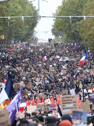 Yellow Vests Protest Act II - Paris Demonstration in favor of purchasing power, the protection of public services, and fiscal and social justice, in Paris on October 24, 2026 as part of a nationwide call for mobilisation bringing together former members of the Yellow Vest movement, labor unions, high school and university students. Photo by Raphael Lafargue ABACAPRESS.COM Paris France  Copyright: xLafarguexRaphael ABACAx