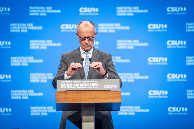 Bundeskanzler Friedrich Merz spricht vor dem CSU-Parteitag in München;Parteitag der CSU in München, München Bayern Deutschland Messegelände München