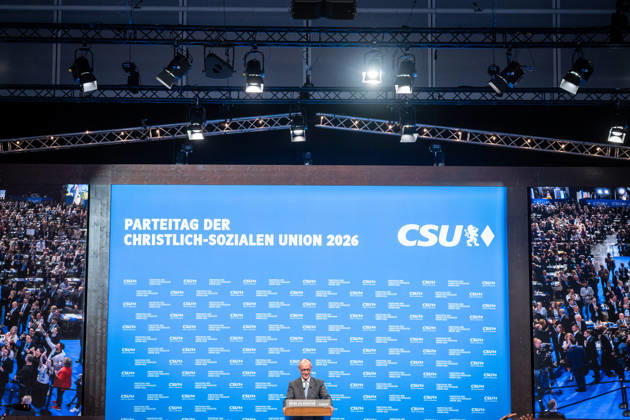 Bundeskanzler Friedrich Merz spricht vor dem CSU-Parteitag in München;Parteitag der CSU in München, München Bayern Deutschland Messegelände München
