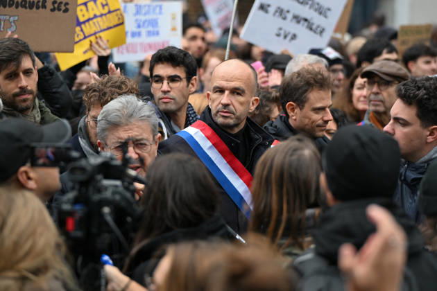 October 24 Demonstration in Paris: Jean-Luc Mélenchon, Manuel Bompard Demonstration in support of purchasing power, the protection of public services, and fiscal and social justice, held in Paris on October 24, 2026, as part of a nationwide call for mobilization bringing together former members of the Yellow Vest movement, labor unions, high school and college students 460732 2026 10 24 unknown  Copyright: xL.Urmanx xStarfacex STAR_460732_035
