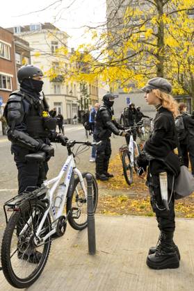 Extreme Left And Citizen Activists Protest 24 10 2026 BRUSSELS, BELGIUM - OCTOBER 24 : Police and demonstrators pictured during illegal demonstration the centre of Brussels against budget measures on October 24, 2026 in Brussels, Belgium, 24 10 2026 Brussels Belgium  Copyright: xPhilipxReynaersx