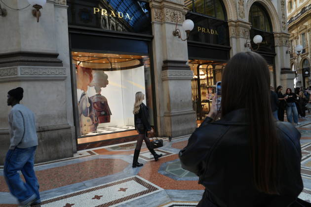 RECORD DATE NOT STATED IPA90117687 - Protest Against Rising Living Costs: Milan, Soldiers Guard the Vittorio Emanuele Gallery Copyright: xx xduilioxpiaggesix IPA90117687.jpeg