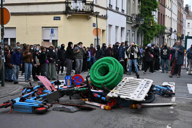 Protesters gather in Brussels to demonstrate against federal government policies BRUSSELS, BELGIUM - OCTOBER 24: Protesters gather at Albertine Square in Brussels, Belgium, on October 24, 2026, following calls from various civil society organizations, trade unions, and student groups to voice opposition to the federal government s economic policies, rising living costs, and proposed budget cuts to social welfare programs. The protest ended after police intervention. Dursun Aydemir Anadolu Brussels Belgium. Editorial use only. Please get in touch for any other usage.  Copyright: x2026xAnadoluxDursunxAydemirx