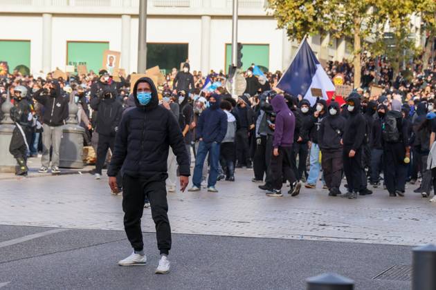 PROTESTS ON OCTOBER 24 PHOTOPQR LA PROVENCE Gilles Bader Marseille Oct. 24, 2026 Protests in Marseille on October 24, 2026 France Oct. 24, 2026 Another day of protests this Saturday, and amid fears of renewed violence and looting, restrictions on freedom of movement and assembly have multiplied, drawing sharp criticism from civil liberties groups Marseille BdR France  Copyright: xPHOTOPQR LAxPROVENCE MAXPPPxGillesxBaderx 20261024PVL7155 20261024PVL7155