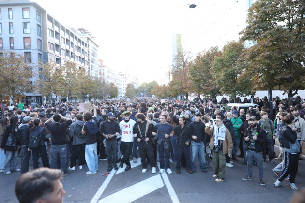 RECORD DATE NOT STATED IPA90120157 - Protest Against Rising Living Costs: Milan, October 24, 2026—The march from Piazza della Repubblica heads toward Porta Venezia Copyright: xx xFrancescoxEnriquezx IPA90120157