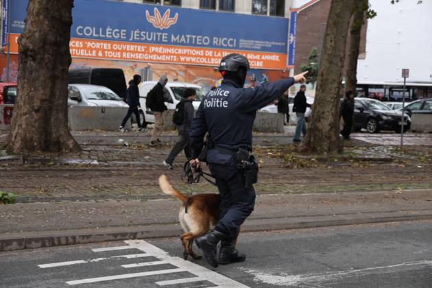 Riot police pictured at protests in Brussels for purchasing power, healthcare, and education, on Saturday 24 October 2026.  NICOLASxMAETERLINCK 190869162