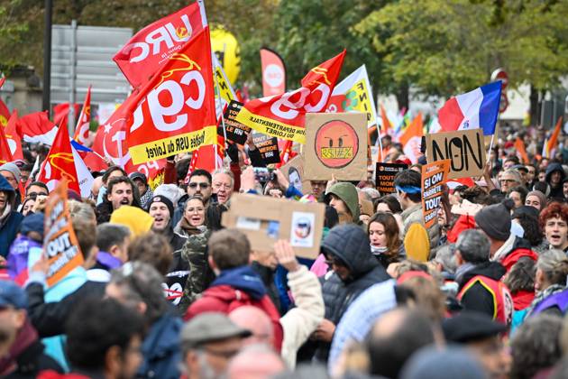 Anti-fascist demonstration in Orléans. Quentin Reix, PHOTOPQR, ECHO REPUBLICAIN, Oct. 24, 2026. Anti-fascist demonstration in Orléans. Orléans, Oct. 24, 2026. Photo by Quentin Reix. Orléans, France, Oct. 24, 2026 Protest against fascism and racism as a far-right party holds its convention in Orléans, France Copyright: xPHOTOPQR ECHOxREPUBLICAIN MAXPPPxQuentinxreixx 20261024ECH7764 20261024ECH7764