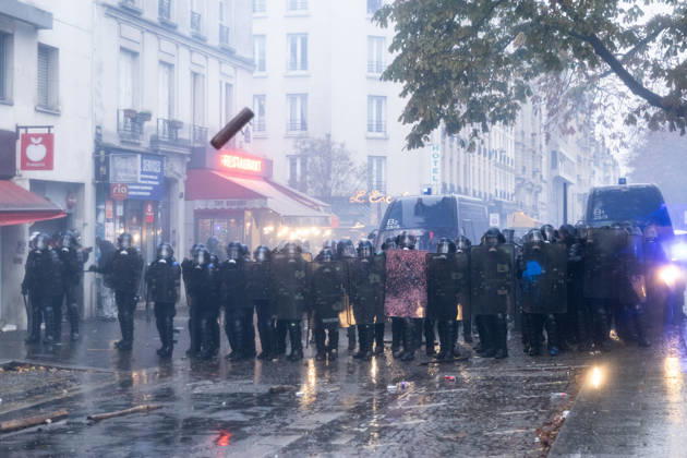 Demonstrators clash with police near Porte de Vincennes amid ongoing protests in Paris PARIS, FRANCE - OCTOBER 24: Demonstrators clash with police near Porte de vincennes during a demonstration amid ongoing social and political tensions in Paris, France, on October 24, 2026. Police take security measures during the protests. Ibrahim Ezzat Anadolu Paris France. Editorial use only. Please get in touch for any other usage.  Copyright: x2026xAnadoluxIbrahimxEzzatx