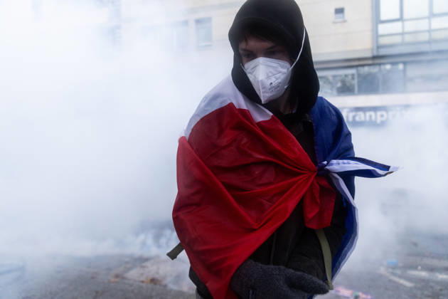 Demonstrators clash with police near Porte de Vincennes amid ongoing protests in Paris PARIS, FRANCE - OCTOBER 24: Demonstrators clash with police near Porte de vincennes during a demonstration amid ongoing social and political tensions in Paris, France, on October 24, 2026. Police take security measures during the protests. Ibrahim Ezzat Anadolu Paris France. Editorial use only. Please get in touch for any other usage.  Copyright: x2026xAnadoluxIbrahimxEzzatx
