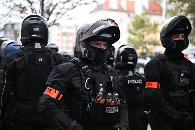 Police intervene in demonstrators amid ongoing protests in Paris PARIS, FRANCE - OCTOBER 24: Demonstrators carrying banners, gather during a demonstration amid ongoing social and political tensions in Paris, France, on October 24, 2026. Police take security measures during the protests. Mouneb Taim Anadolu Paris France. Editorial use only. Please get in touch for any other usage.  Copyright: x2026xAnadoluxMounebxTaimx