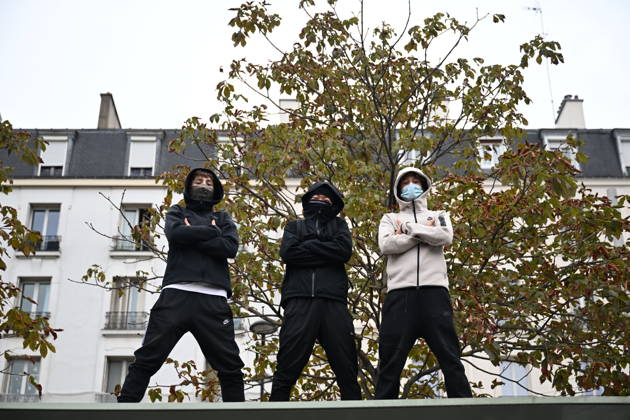 Police intervene in demonstrators amid ongoing protests in Paris PARIS, FRANCE - OCTOBER 24: Demonstrators carrying banners, gather during a demonstration amid ongoing social and political tensions in Paris, France, on October 24, 2026. Police take security measures during the protests. Mouneb Taim Anadolu Paris France. Editorial use only. Please get in touch for any other usage.  Copyright: x2026xAnadoluxMounebxTaimx