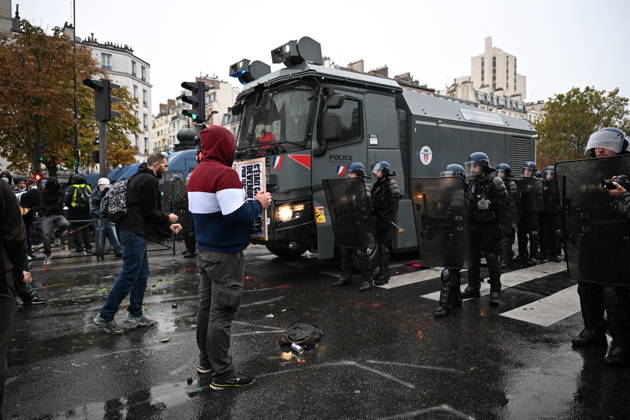 Police intervene in demonstrators amid ongoing protests in Paris PARIS, FRANCE - OCTOBER 24: Demonstrators carrying banners, gather during a demonstration amid ongoing social and political tensions in Paris, France, on October 24, 2026. Police take security measures during the protests. Mouneb Taim Anadolu Paris France. Editorial use only. Please get in touch for any other usage.  Copyright: x2026xAnadoluxMounebxTaimx