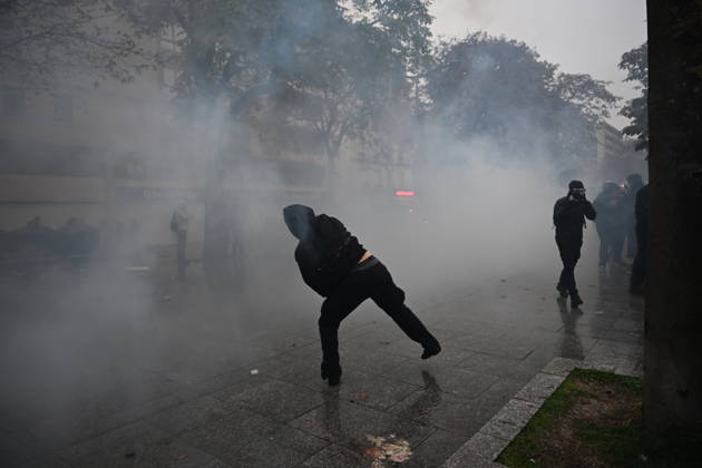 Police intervene in demonstrators amid ongoing protests in Paris PARIS, FRANCE - OCTOBER 24: Demonstrators carrying banners, gather during a demonstration amid ongoing social and political tensions in Paris, France, on October 24, 2026. Police take security measures during the protests. Mouneb Taim Anadolu Paris France. Editorial use only. Please get in touch for any other usage.  Copyright: x2026xAnadoluxMounebxTaimx