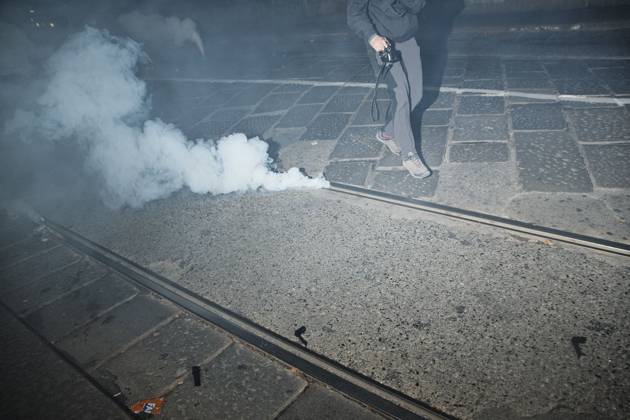 Turin Protest Against Rearmament and Inflation TURIN, ITALY - OCTOBER 24, 2026: Thousands of people took to the streets of Turin today to march against rearmament and the rising cost of living. The demonstration was met with a heavy police presence and several moments of tension, with clashes and tear gas along the route. Turin Italy Copyright: x xJulianxNelajx xJNAxPressx