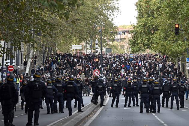 PROTEST ON OCTOBER 24, 2026: CONTEXT—PROTEST AGAINST THE HIGH COST OF LIVING AND IN SUPPORT OF THE HIGH SCHOOL STUDENT MOVEMENT REMY GABALDA MAXPPP 10 24 2026 Several thousand people protested in the streets of Toulouse in support of the high school student movement and to protest the cost of living in France. France, Oct. 24, 2026. Another day of protests this Saturday, and amid fears of renewed violence and looting, restrictions on freedom of movement and assembly have multiplied, drawing sharp criticism from civil liberties groups.  Copyright: xMAXPPPxREMYxGABALDAx ROS202610249045 ROS202610249045
