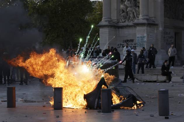 October 24 Protest PHOTOPQR LA PROVENCE PENNANT Franck Marseille Oct. 24, 2026 End of the October 24 protest against the high cost of living and clashes with police in downtown Marseille at Porte d’Aix and Réformés France Oct. 24 2026 Another day of protests this Saturday, and amid fears of renewed violence and looting, restrictions on freedom of movement and assembly have multiplied, drawing sharp criticism from civil liberties groups Marseille, Marseille, France  Copyright: xPHOTOPQR LAxPROVENCE MAXPPPxPENNANTxFranckx 20261024PVL9068 20261024PVL9068