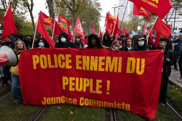 Demonstration on Saturday, October 24, 2026, starting at the Porte d’Italie in Paris. A large-scale rally brought together a massive crowd in the streets of the capital, reflecting strong popular mobilization. The demonstrators set off from the south of Paris, forming a dense procession in an atmosphere of collective mobilization. Frederic Levebvre Bestimage Paris France  Copyright: xFredericxLefebvrex xBestimagexFredericxLefebvrex xBestimagex