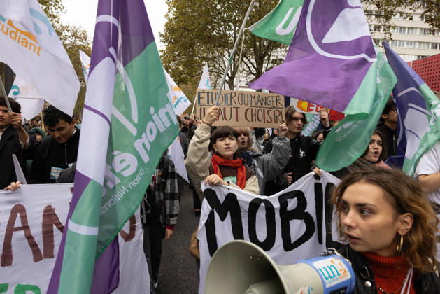Demonstration on Saturday, October 24, 2026, starting at the Porte d’Italie in Paris. A large-scale rally brought together a massive crowd in the streets of the capital, reflecting strong popular mobilization. The demonstrators set off from the south of Paris, forming a dense procession in an atmosphere of collective mobilization. Frederic Levebvre Bestimage Paris France  Copyright: xFredericxLefebvrex xBestimagexFredericxLefebvrex xBestimagex