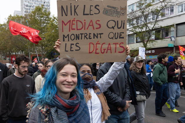 Demonstration on Saturday, October 24, 2026, starting at the Porte d’Italie in Paris. A large-scale rally brought together a massive crowd in the streets of the capital, reflecting strong popular mobilization. The demonstrators set off from the south of Paris, forming a dense procession in an atmosphere of collective mobilization. Frederic Levebvre Bestimage Paris France  Copyright: xFredericxLefebvrex xBestimagexFredericxLefebvrex xBestimagex