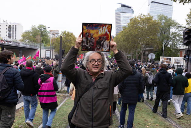 Demonstration on Saturday, October 24, 2026, starting at the Porte d’Italie in Paris. A large-scale rally brought together a massive crowd in the streets of the capital, reflecting strong popular mobilization. The demonstrators set off from the south of Paris, forming a dense procession in an atmosphere of collective mobilization. Frederic Levebvre Bestimage Paris France  Copyright: xFredericxLefebvrex xBestimagexFredericxLefebvrex xBestimagex