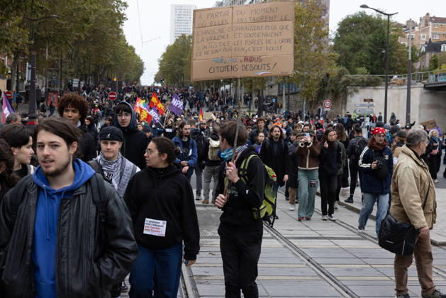 Demonstration on Saturday, October 24, 2026, starting at the Porte d’Italie in Paris. A large-scale rally brought together a massive crowd in the streets of the capital, reflecting strong popular mobilization. The demonstrators set off from the south of Paris, forming a dense procession in an atmosphere of collective mobilization. Frederic Levebvre Bestimage Paris France  Copyright: xFredericxLefebvrex xBestimagexFredericxLefebvrex xBestimagex