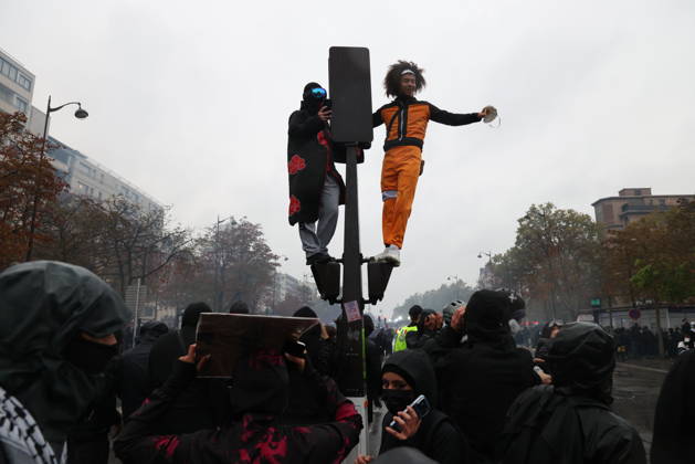 A demonstration against government policy wad held in Paris, France, on October 24, 2026. Protests follow last weekend s demonstrations, which were marked by violent clashes and widespread damage. (CTKxPhoto PavelxNemecek) CTKPhotoF202610240026201  CTKPhotoF202610240026201