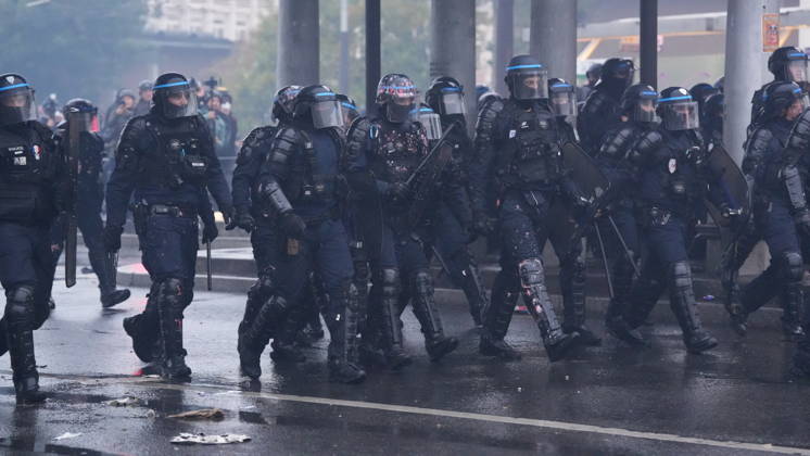 A demonstration against government policy wad held in Paris, France, on October 24, 2026. Protests follow last weekend s demonstrations, which were marked by violent clashes and widespread damage. (CTKxPhoto PavelxNemecek) CTKPhotoF202610240027101  CTKPhotoF202610240027101