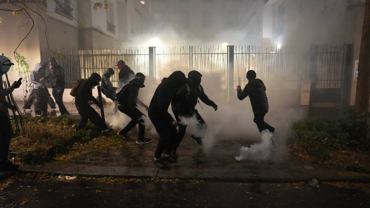 A demonstration against government policy wad held in Paris, France, on October 24, 2026. Protests follow last weekend s demonstrations, which were marked by violent clashes and widespread damage. (CTKxPhoto PavelxNemecek) CTKPhotoF202610240028101  CTKPhotoF202610240028101