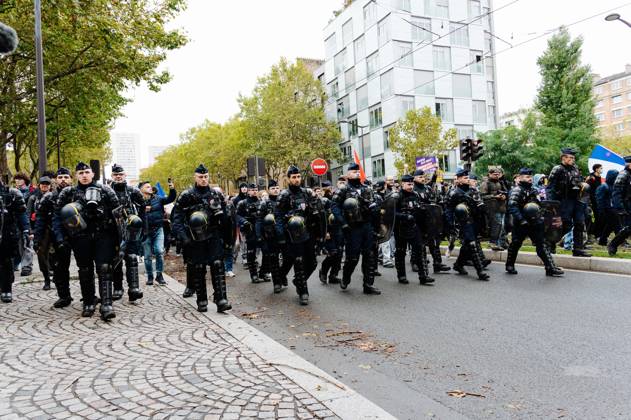 In Paris, the CGT put the number of demonstrators on the streets at 250,000, whilst the Ministry of the Interior put the figure at 110,000. Earlier, the Paris Police Prefecture had also estimated that there were 110,000 demonstrators in the capital. - 24 10 2026 - France Paris Paris -  JanxSchmidt-Whitley LexPictorium LePictorium_0344793
