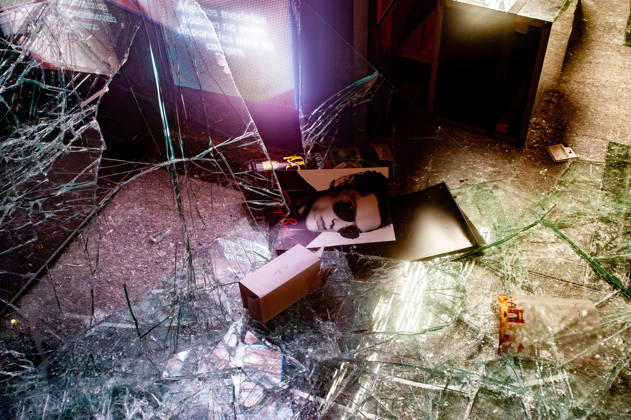 October 24, 2026, Barcelona, Spain: Shattered glass of a shop entrance amid unrest in downtown Barcelona. The disturbances were marked by clashes between demonstrators and police, widespread vandalism and looting across the city centre, as groups smashed shop windows and damaged businesses during the night. Barcelona Spain - ZUMAb137 20261024_fap_b137_006 Copyright: xJordixBoixareux